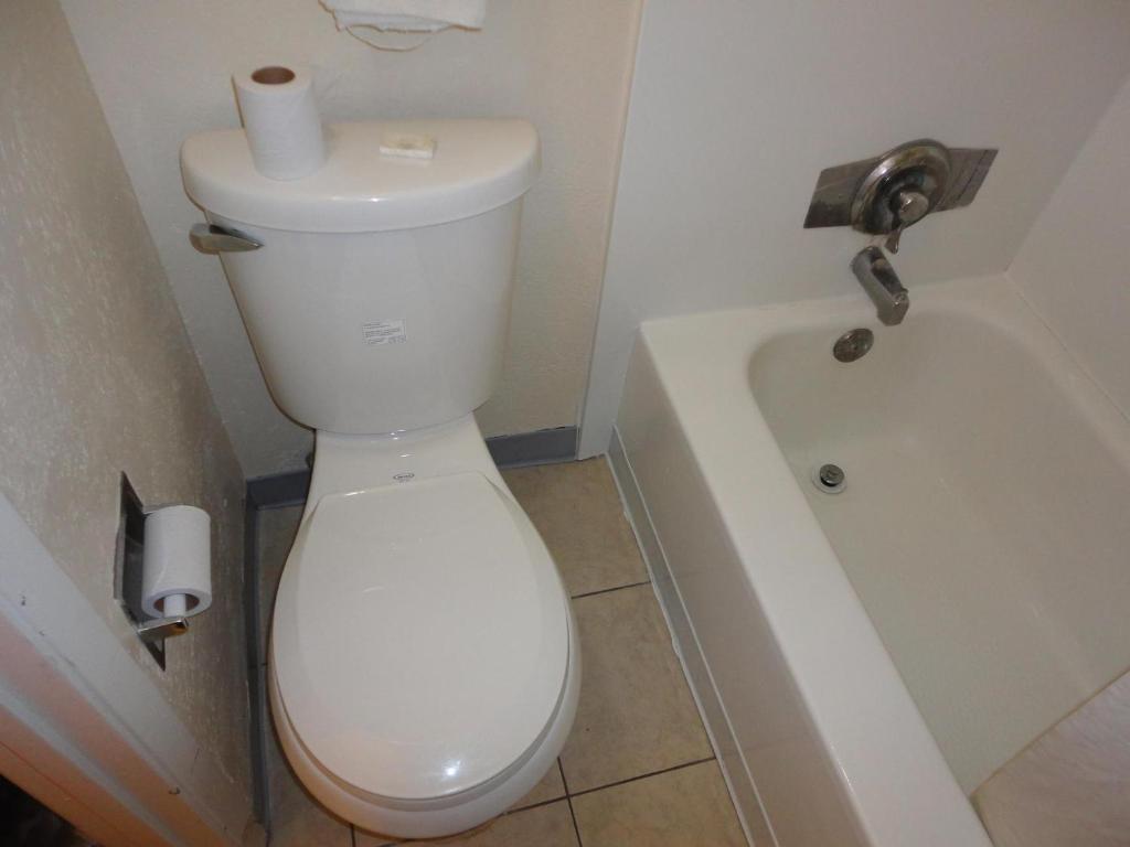 Americas Best Value Inn Battle Creek Zimmer foto